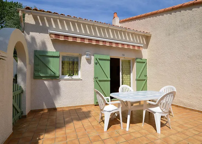 Jolie Maison T3 Bis A La Palmyre, 6 Pers, Terrasse - Fr-1-705-45 Holiday home *