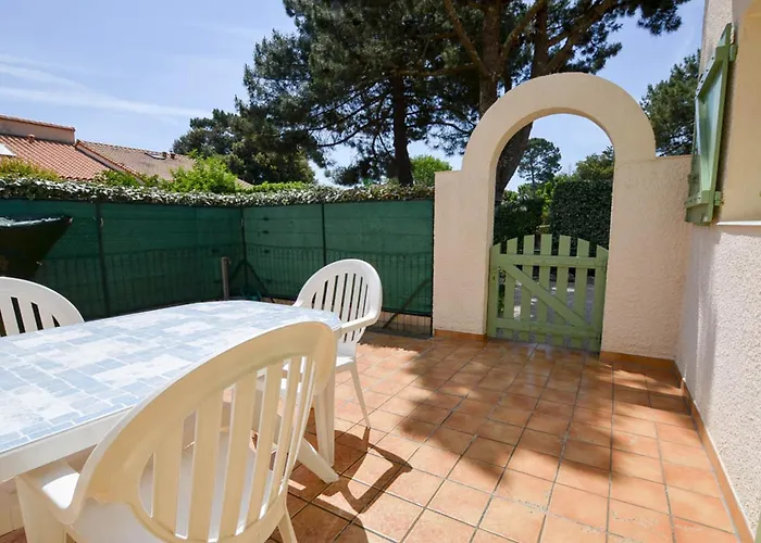 Сasa de vacaciones Jolie Maison T3 Bis A La Palmyre, 6 Pers, Terrasse - Fr-1-705-45 Les Mathes